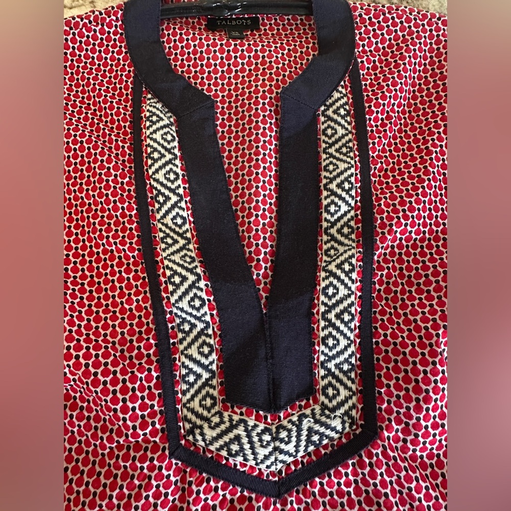 Talbots Red and Navy Geometric Patterned Tunic Top - Size XS - Picture 7 of 9